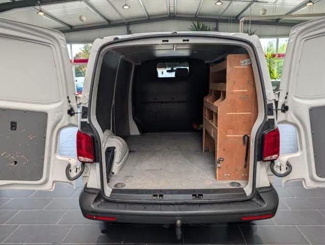 Volkswagen Transporter T6.1 2.0 TDI - image 12