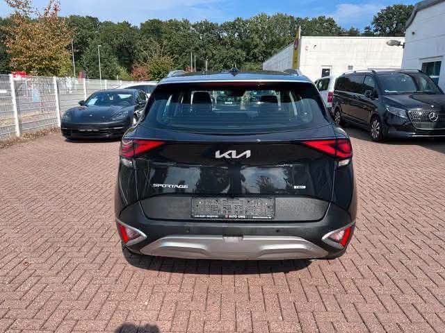 Kia Sportage Hybrid - image 3