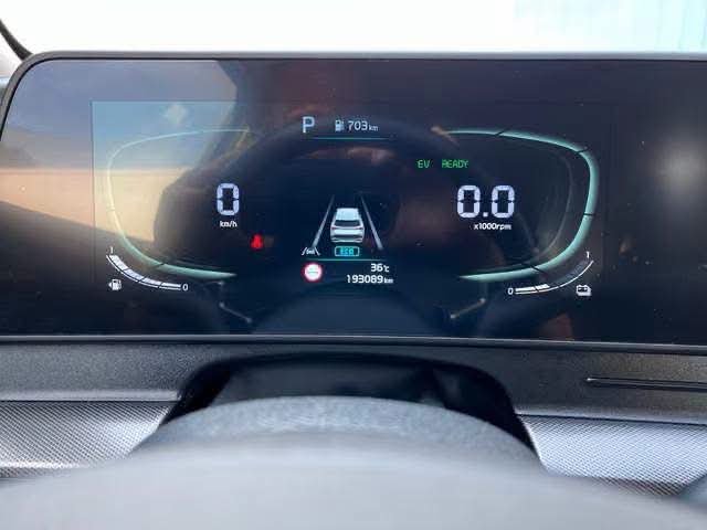 Kia Sportage Hybrid - image 14