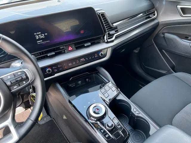 Kia Sportage Hybrid - image 16