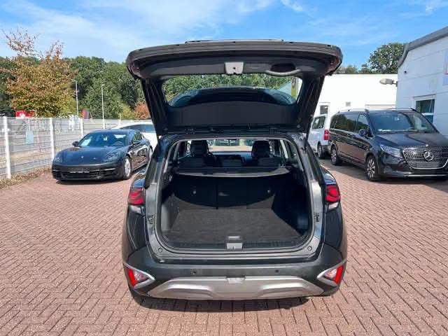 Kia Sportage Hybrid - image 25