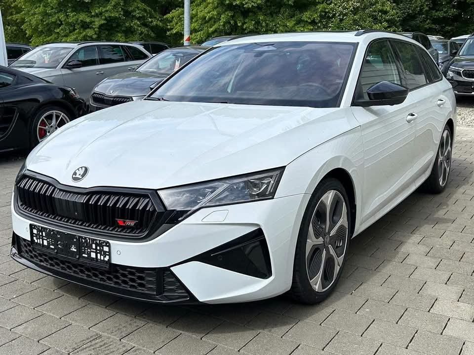 Škoda Octavia Combi RS 2.0 TSI - image 5