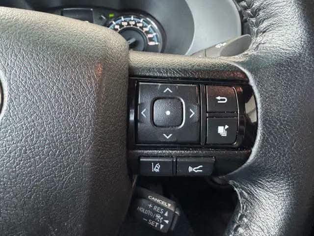 Toyota Hilux 2.8 D-4D 4WD - image 30