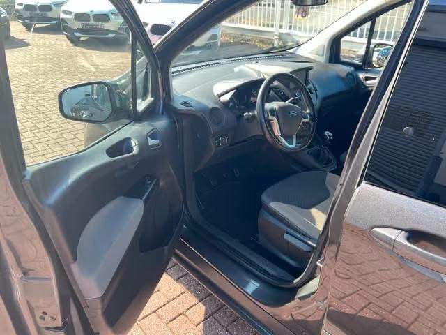 Ford Tourneo Courier 1.5 Diesel - image 9