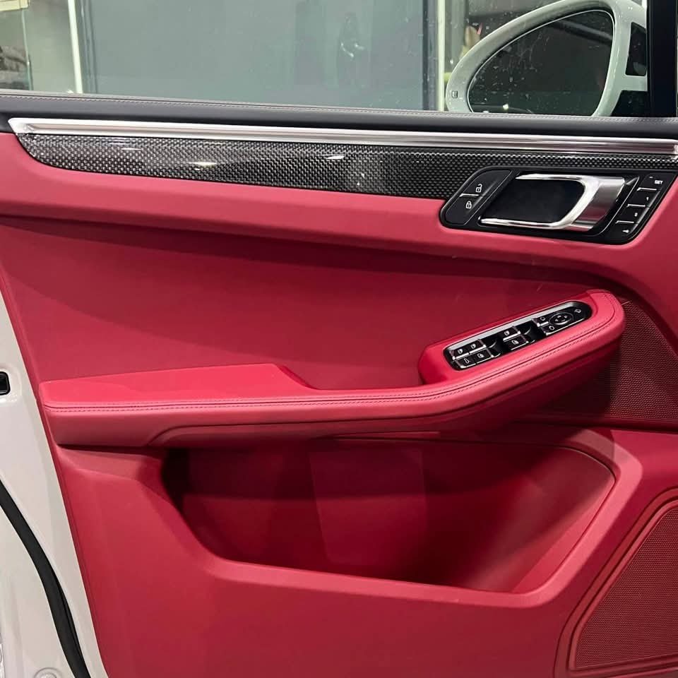 Porsche Macan T - image 7