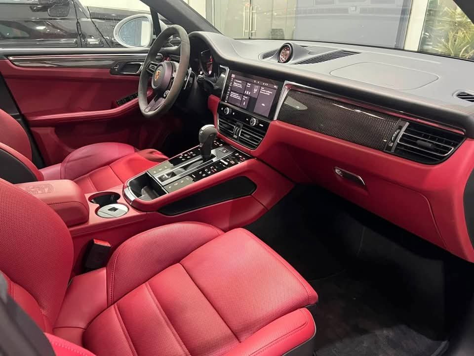 Porsche Macan T - image 15
