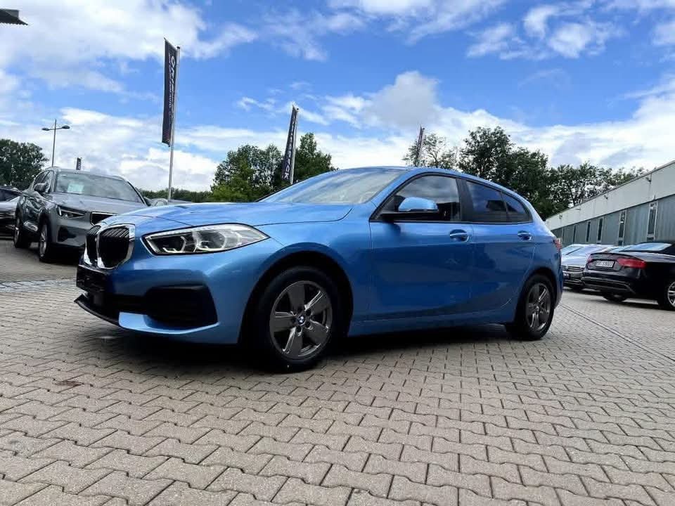BMW 116d Advantage - image 13