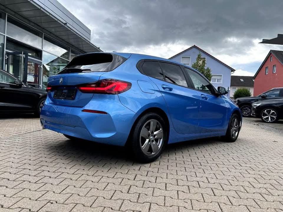 BMW 116d Advantage - image 11