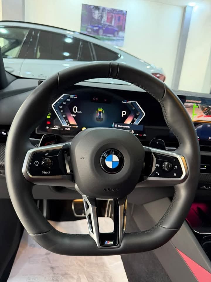 BMW 520d xDrive Black Edition - image 16