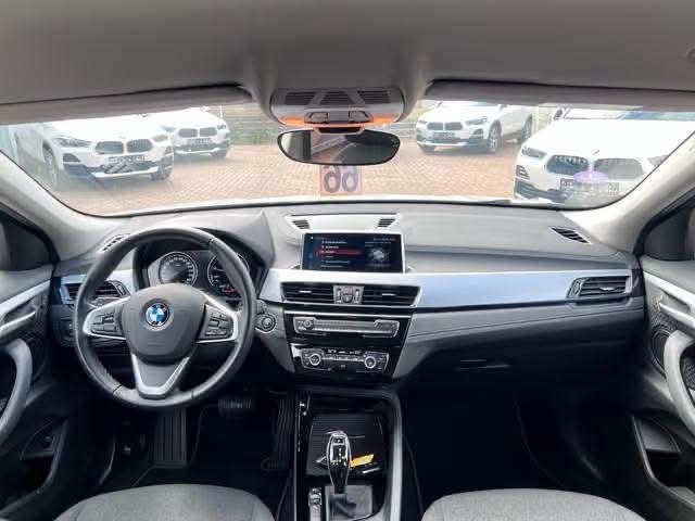BMW X2 sDrive18i - image 11