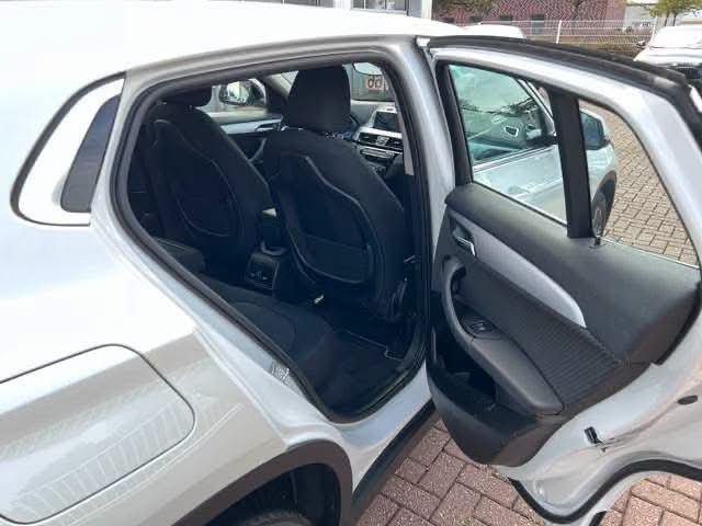 BMW X2 sDrive18i - image 25