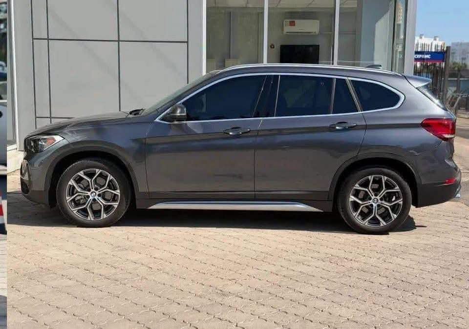 BMW X1 xDrive28i II (F48) Facelift - image 4