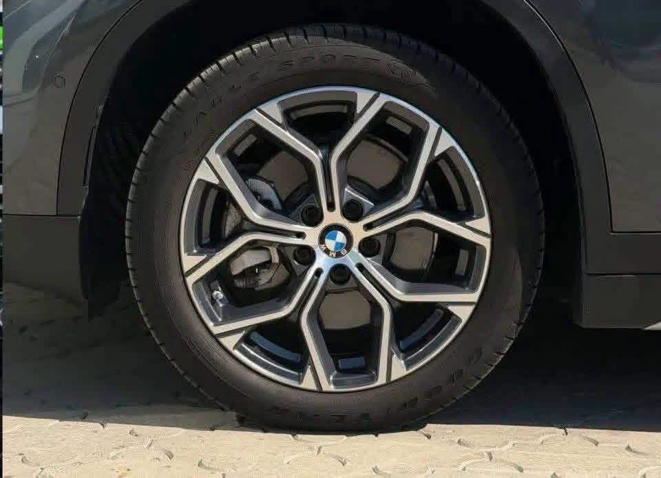 BMW X1 xDrive28i II (F48) Facelift - image 14