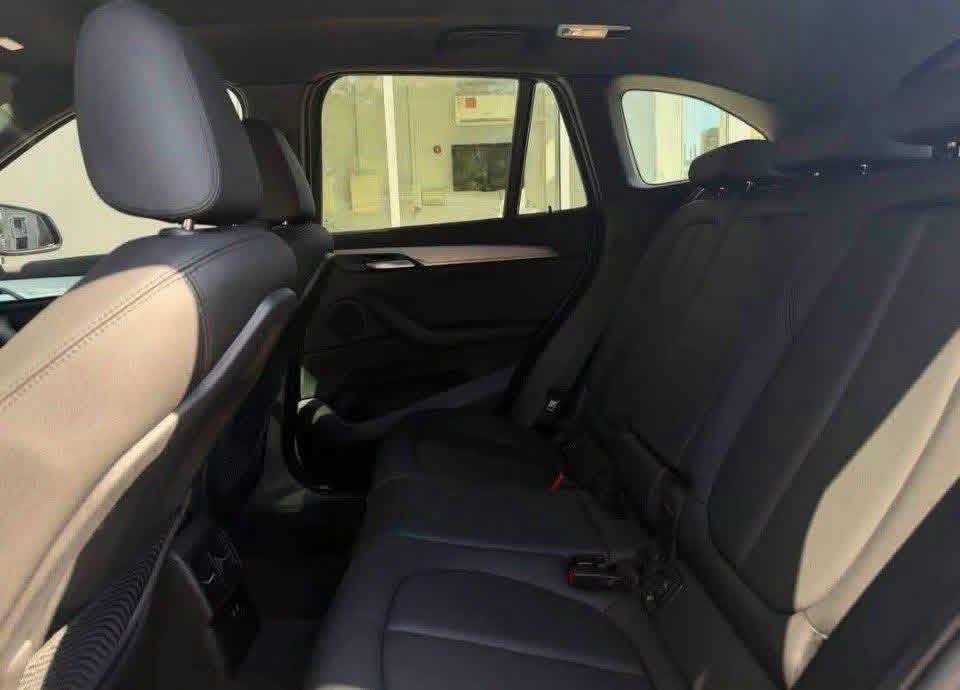 BMW X1 xDrive28i II (F48) Facelift - image 25