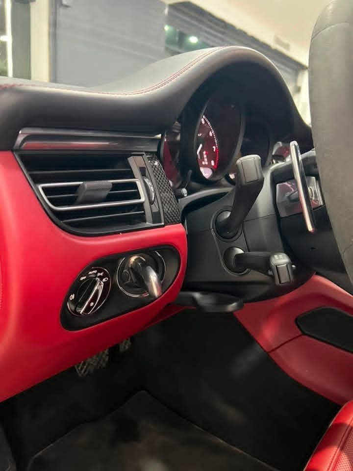 Porsche Macan T - image 8