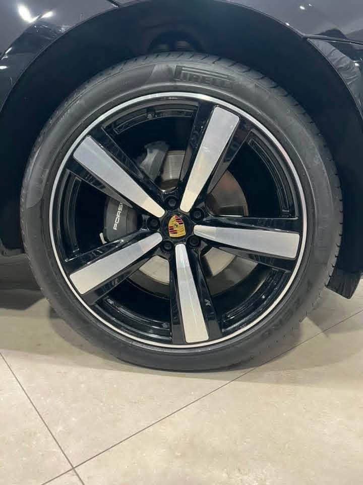 Porsche Macan T - image 21