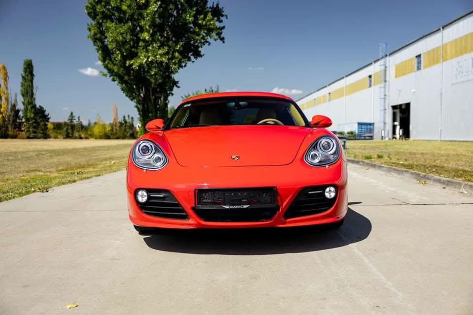 Porsche Cayman