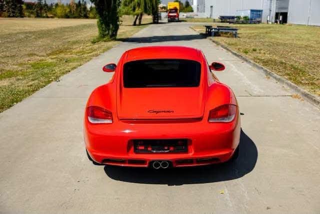 Porsche Cayman - image 12