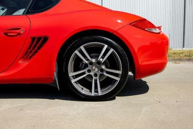Porsche Cayman - image 20