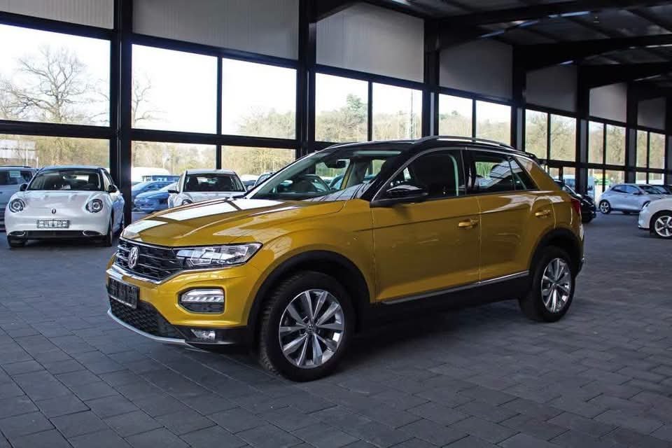 Volkswagen T-Roc 1.5 TSI Style - image 4