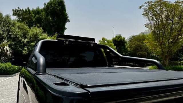 Chevrolet Silverado Z71 Night - image 20