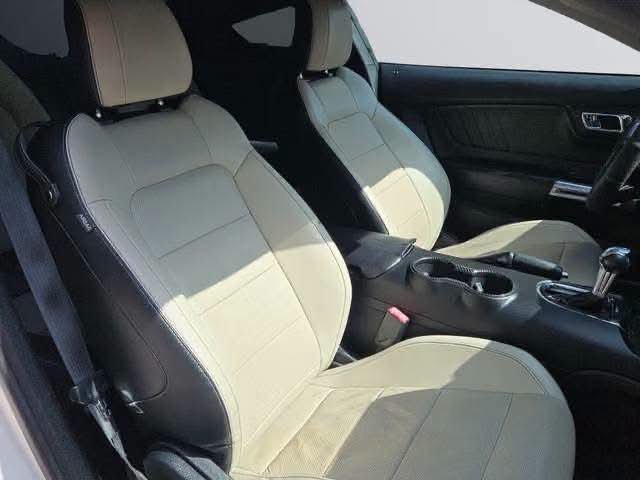 Ford Mustang 5.0 V8 GT - image 13