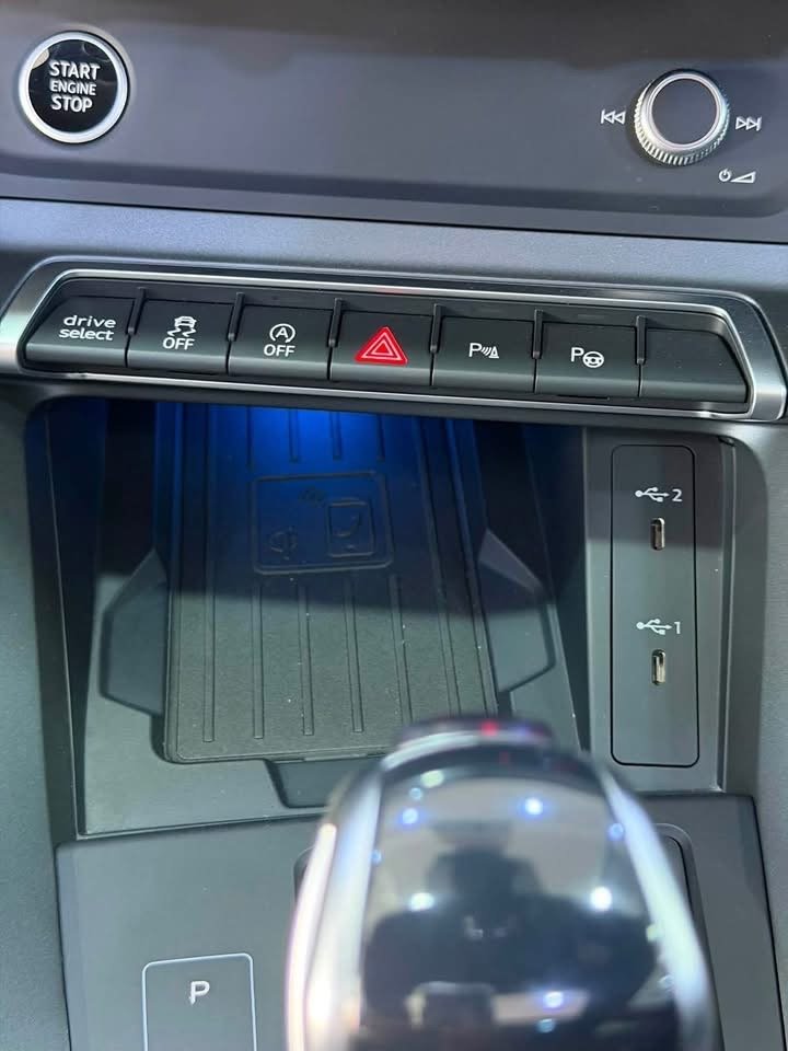 AUDI Q3 QUATTRO BLACK EDITION | 150 CH | ESSENCE | S TRONIC AUTOMATIQUE - image 14