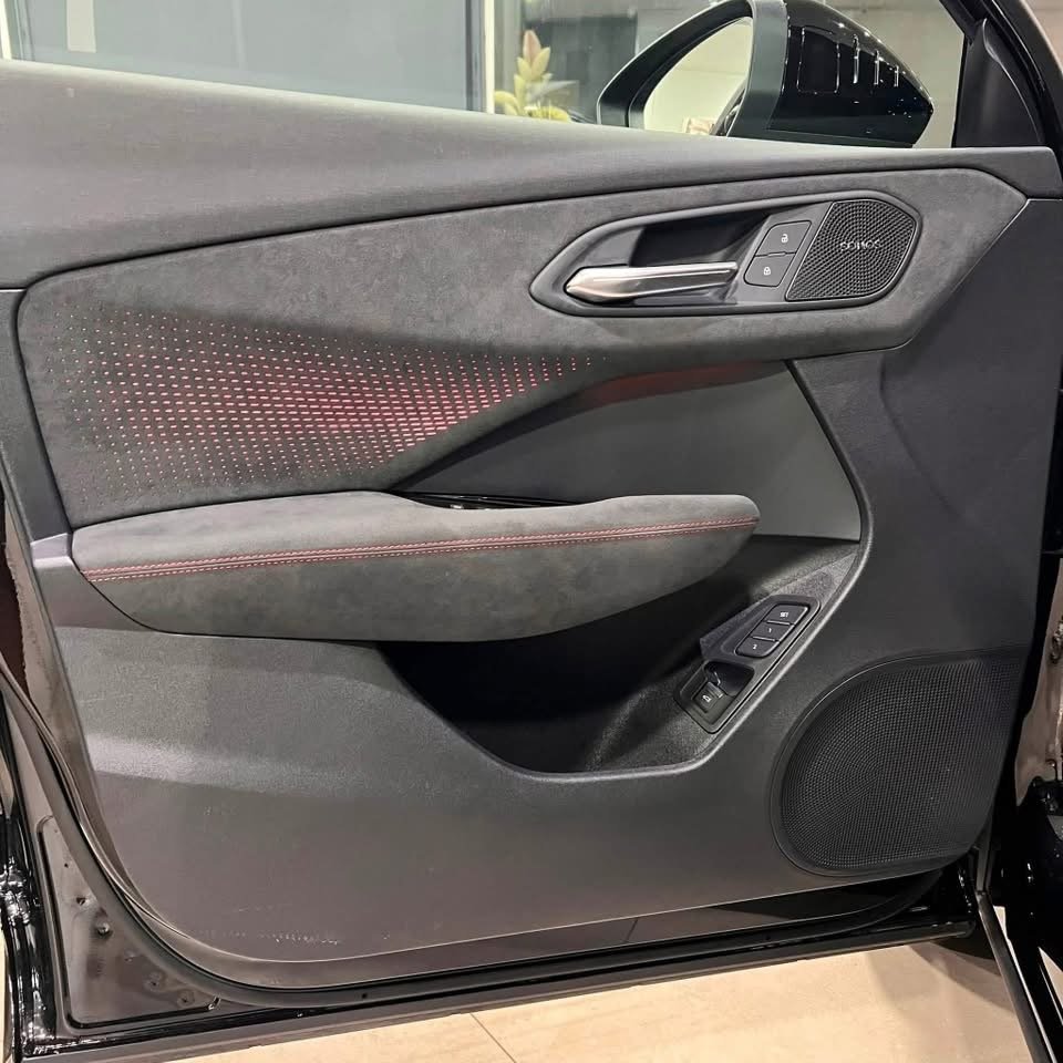 Audi Q3 S line - image 7