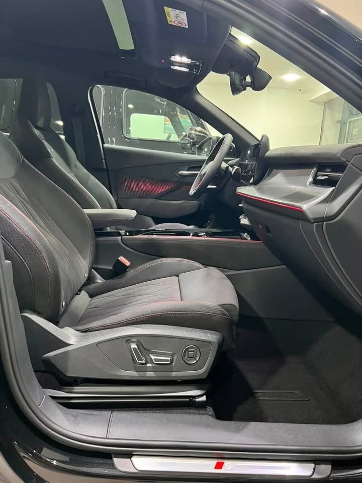 Audi Q3 S line - image 19