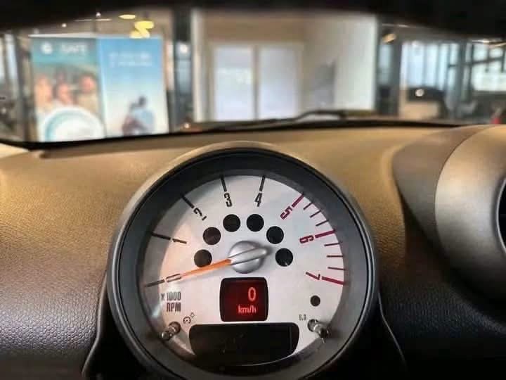 MINI Cooper Countryman 1.6D ALL4 - image 19