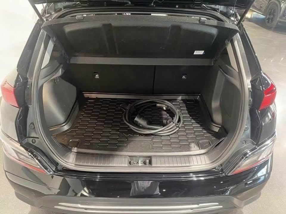 Hyundai KONA Premium LR - image 15