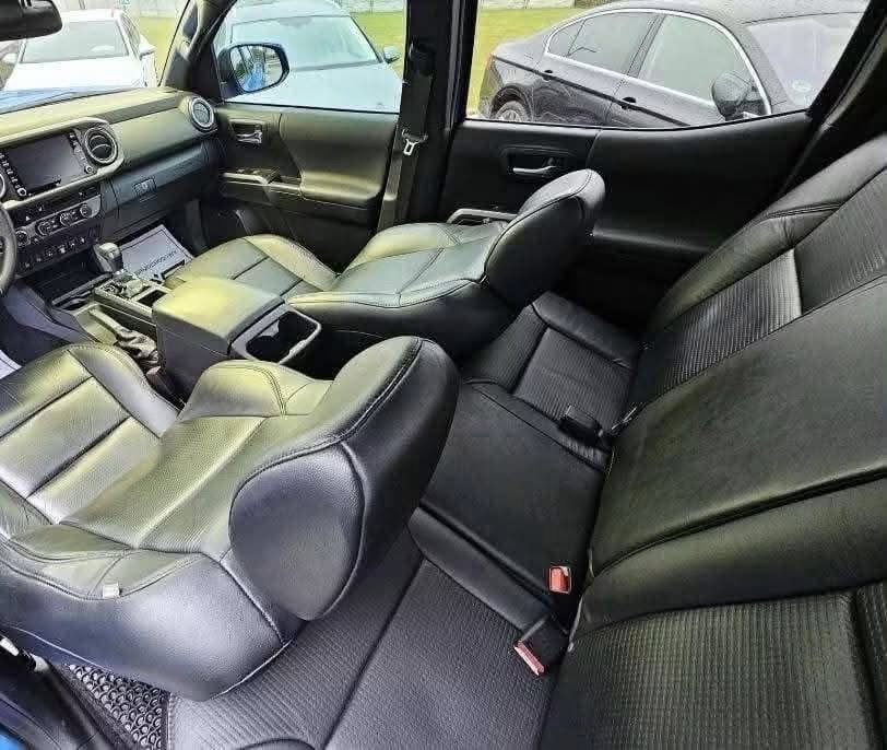 Toyota Tacoma 4x4 TRD - image 17