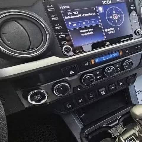 Toyota Tacoma 4x4 TRD - image 22