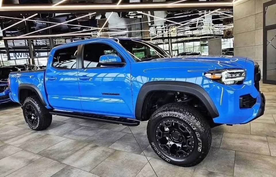 Toyota Tacoma 4x4 TRD - image 26