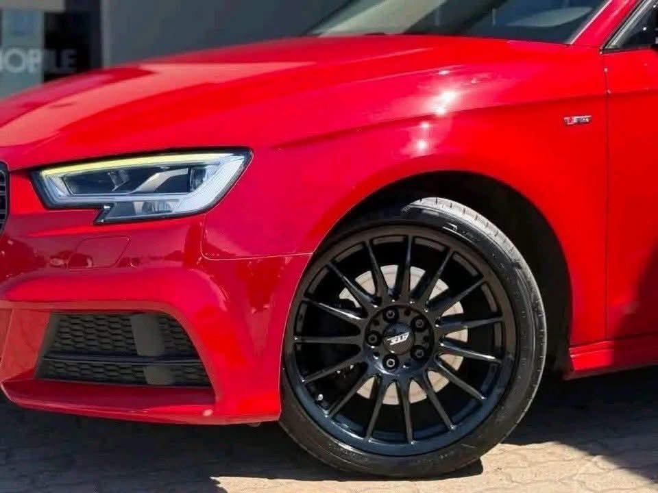 Audi A3 Sportback S-Line S-Tronic - image 23