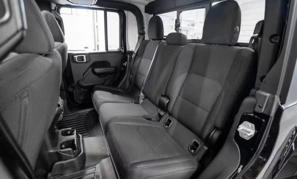 Jeep Gladiator V6 3.6 Pentastar 4x4 – Willys - image 33