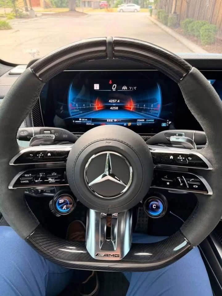 Mercedes-AMG G 63 MANUFAKTUR Hyper Blue Magno - image 7