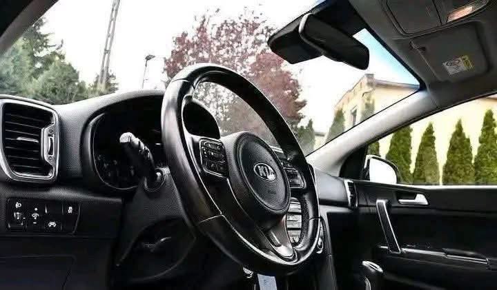 Kia Sportage 1.6 GDI 2WD Vision - image 4