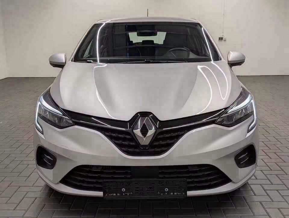 Renault Clio Intens - image 2