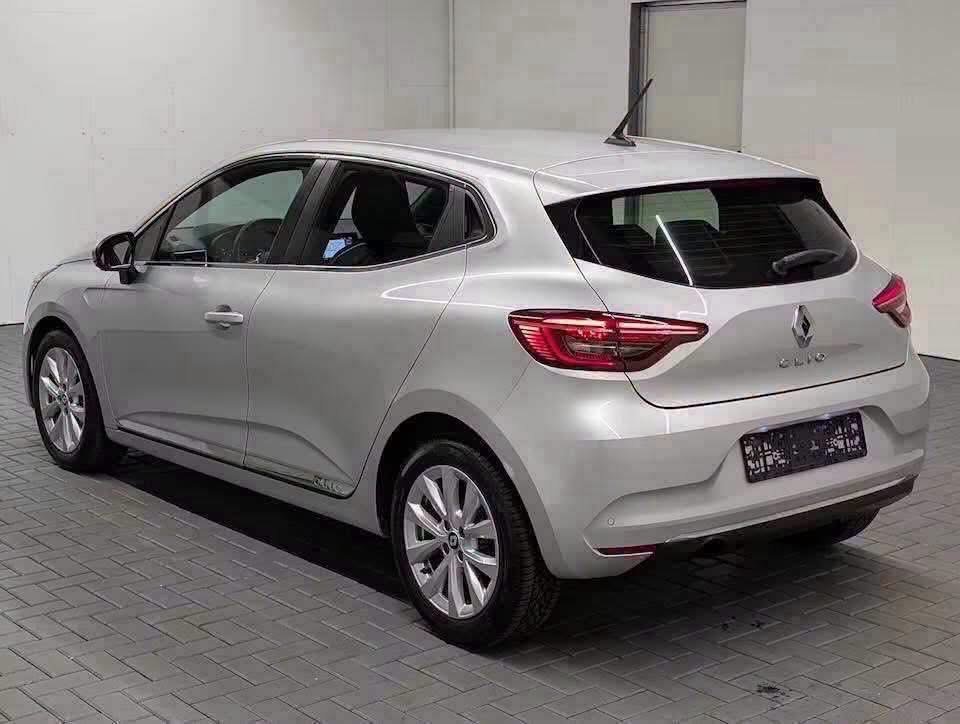 Renault Clio Intens - image 3