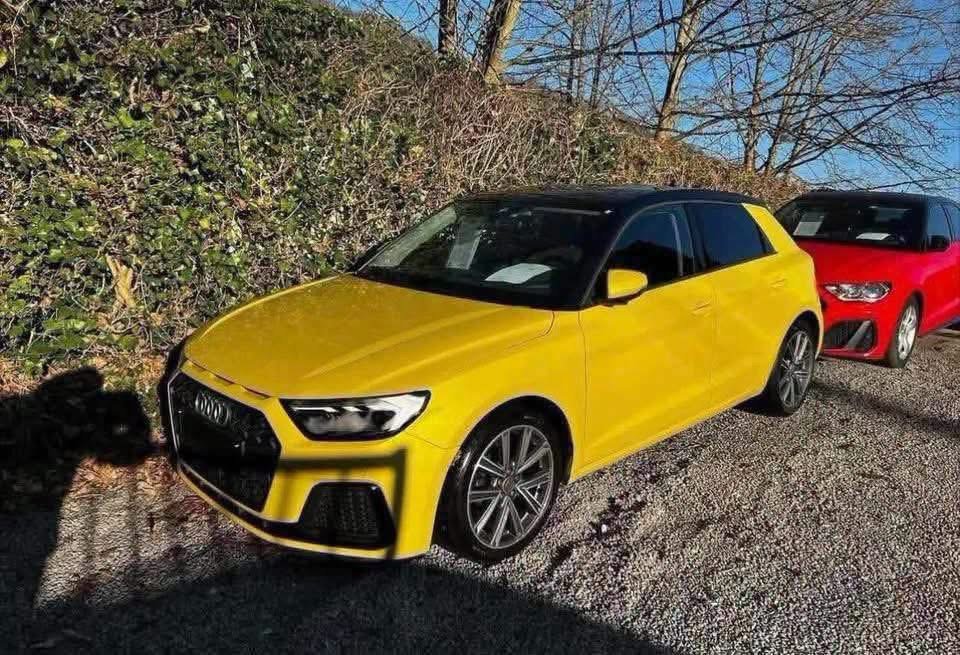 Audi A1 Sportback 2.5 TFSI Amarelo