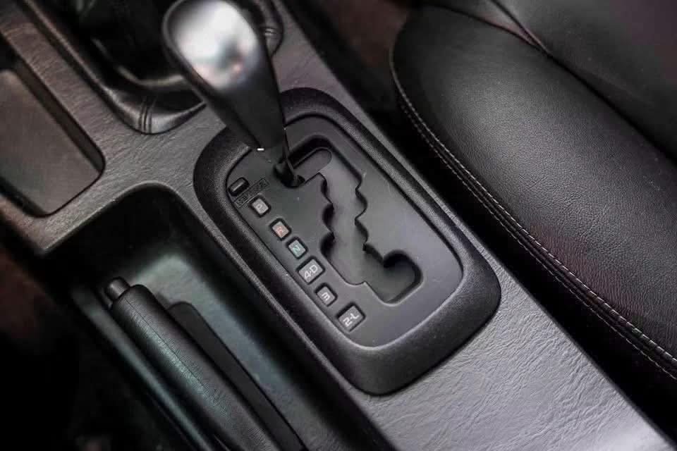 Toyota Hilux 3.0 D - image 20