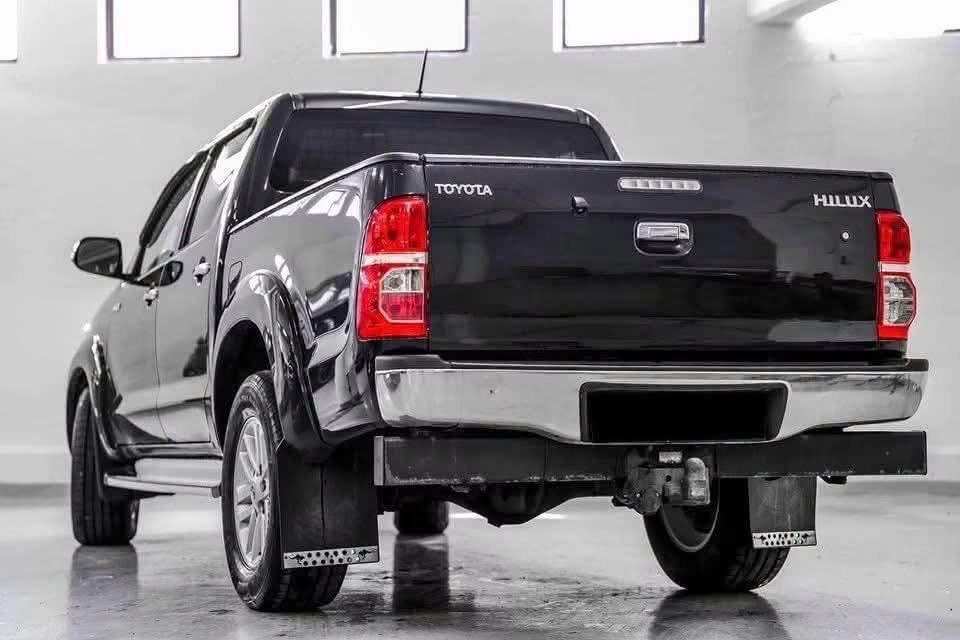Toyota Hilux 3.0 D - image 24