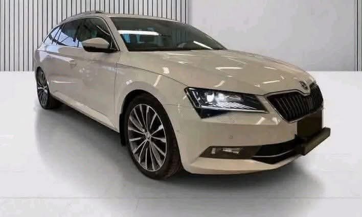 Škoda Superb L&K 2.0 TDI 190 ch 4x4 - image 4