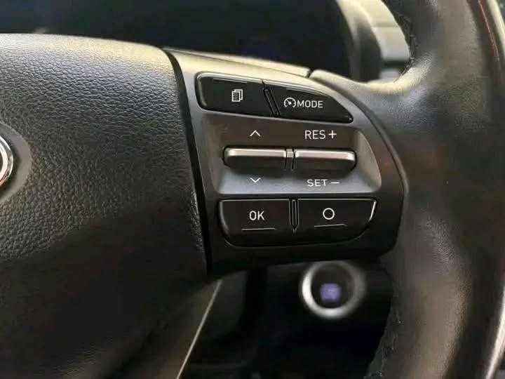 HYUNDAI KONA 1.0 T-GDi - image 18