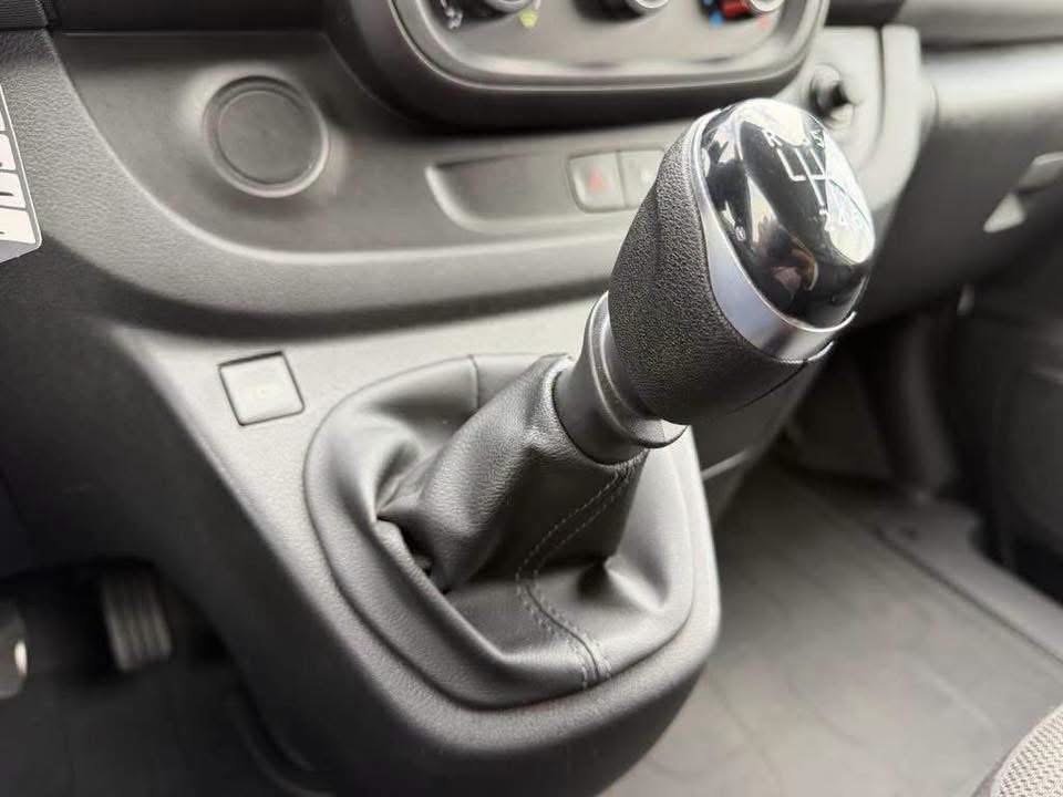 Renault Trafic L1H1 2,8 t Komfort - image 11