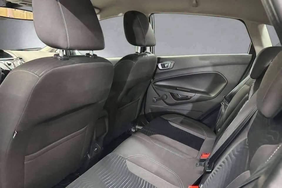 Ford Fiesta 1.0 - image 19